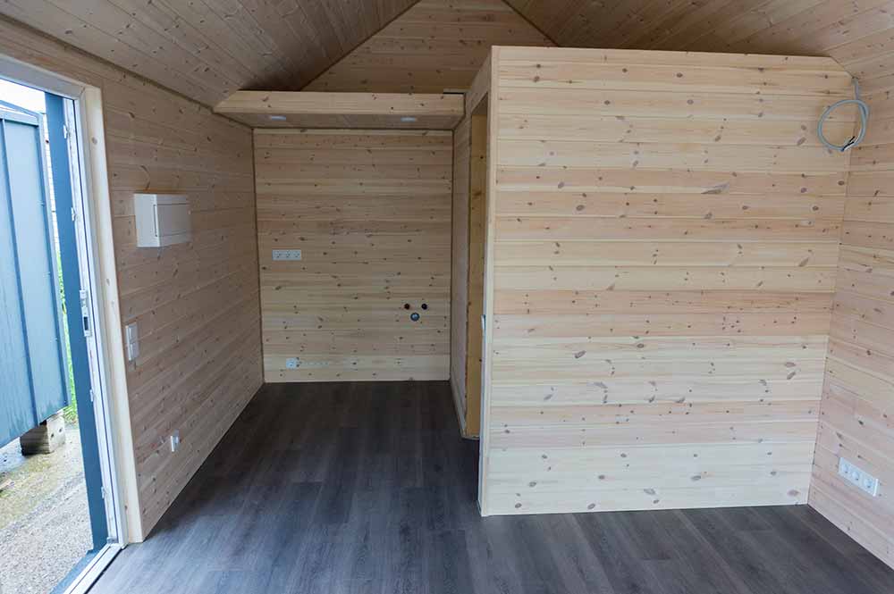 karkasinis namelis argo su dailylenčių vidumi 1
